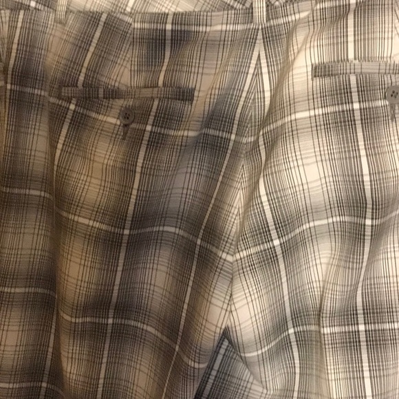 Express pants - Picture 3 of 5